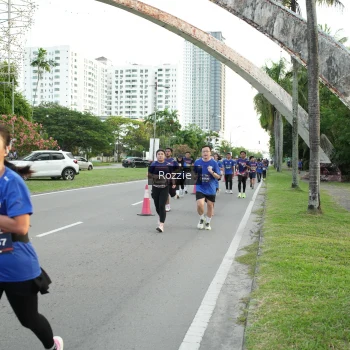 Runner Photo 3704828