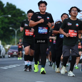 Runner Photo 3704830