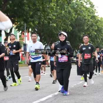 Runner Photo 3704833