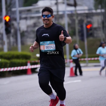 Runner Photo 3704850