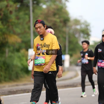 Runner Photo 3704859