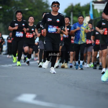 Runner Photo 3704860