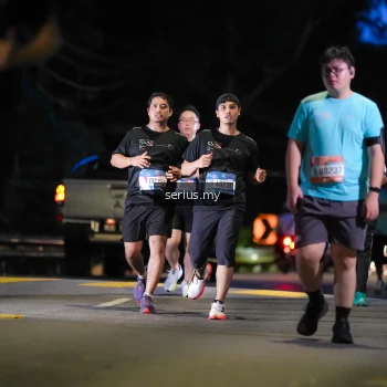 Runner Photo 3704861
