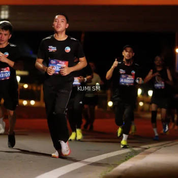 Runner Photo 3704863