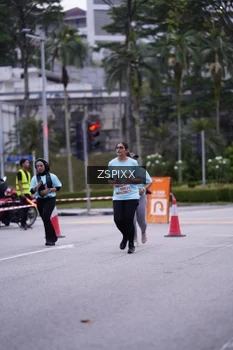 Runner Photo 3704867