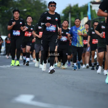 Runner Photo 3704869