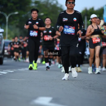 Runner Photo 3704870