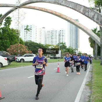 Runner Photo 3704877
