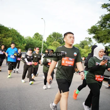 Runner Photo 3704879
