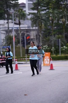 Runner Photo 3704891