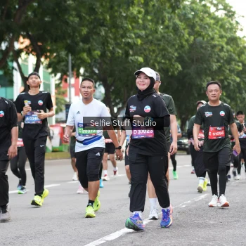 Runner Photo 3704896