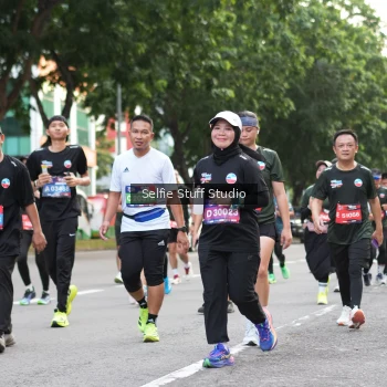 Runner Photo 3704903