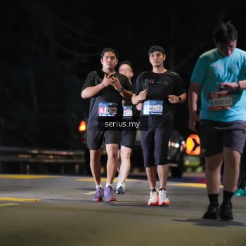 Runner Photo 3704912