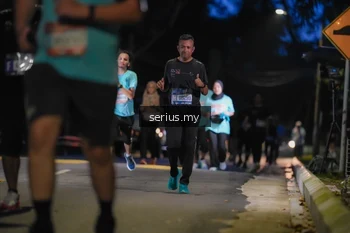 Runner Photo 3704924