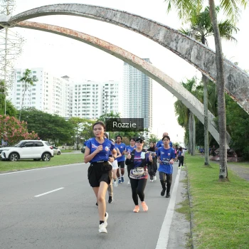 Runner Photo 3704935