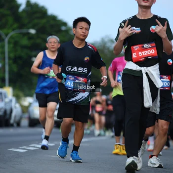 Runner Photo 3704942