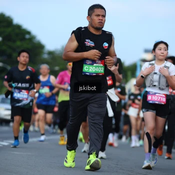 Runner Photo 3704947