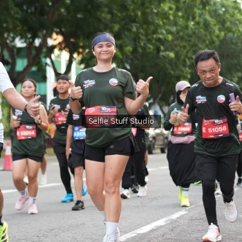 Runner Photo 3704960