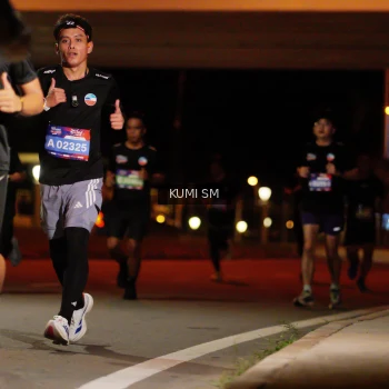 Runner Photo 3704975