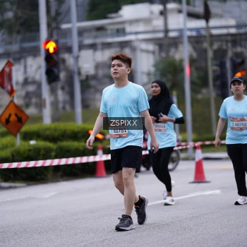 Runner Photo 3704984
