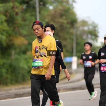 Runner Photo 3705012