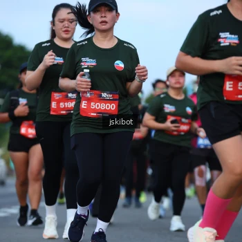 Runner Photo 3705018