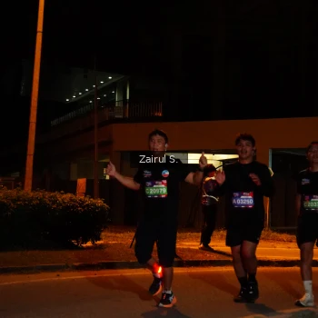 Runner Photo 3705022