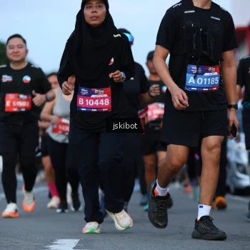 Runner Photo 3705039