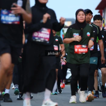 Runner Photo 3705051