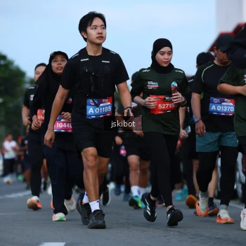 Runner Photo 3705057