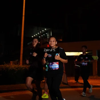 Runner Photo 3705111