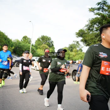 Runner Photo 3705120