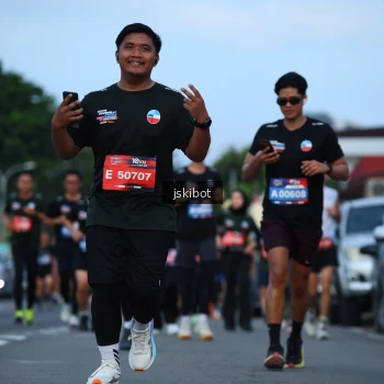 Runner Photo 3705151
