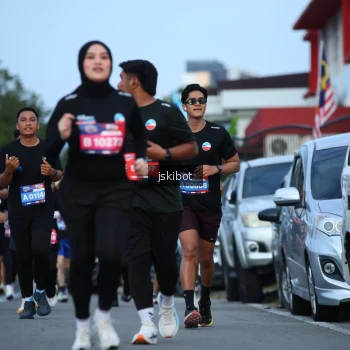 Runner Photo 3705157