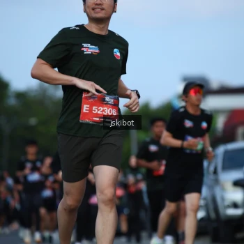 Runner Photo 3705166