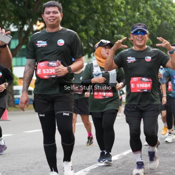 Runner Photo 3705171