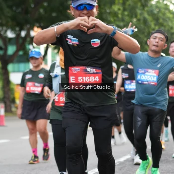 Runner Photo 3705212