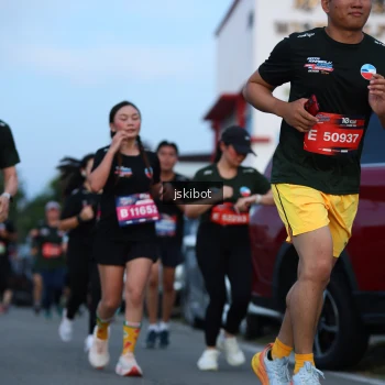 Runner Photo 3705219