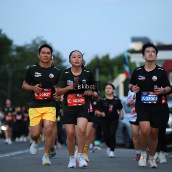 Runner Photo 3705253