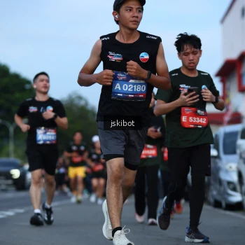 Runner Photo 3705268