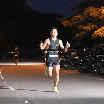 Runner Photo 3705294