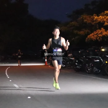 Runner Photo 3705301
