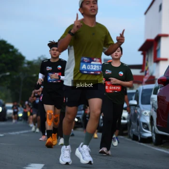 Runner Photo 3705319