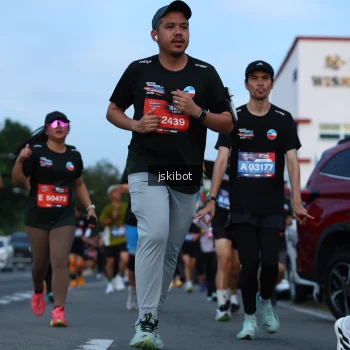 Runner Photo 3705367