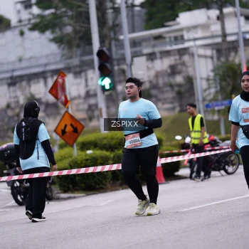 Runner Photo 3705368