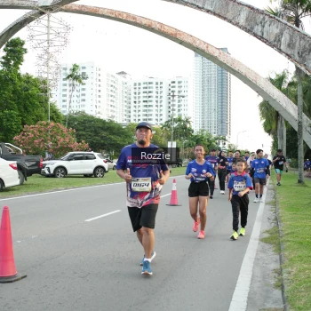 Runner Photo 3705375