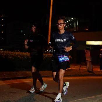 Runner Photo 3705376