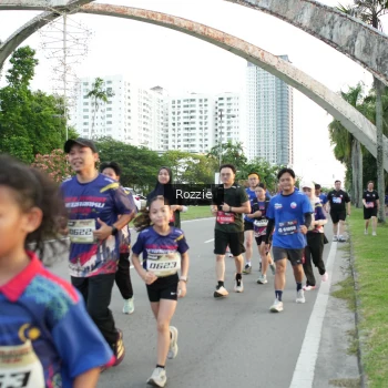 Runner Photo 3705388