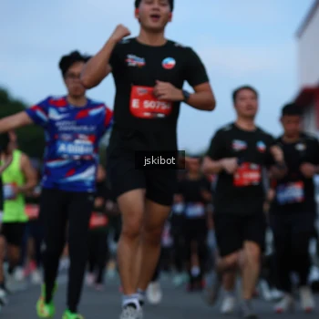 Runner Photo 3705414
