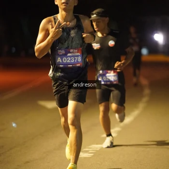 Runner Photo 3705417
